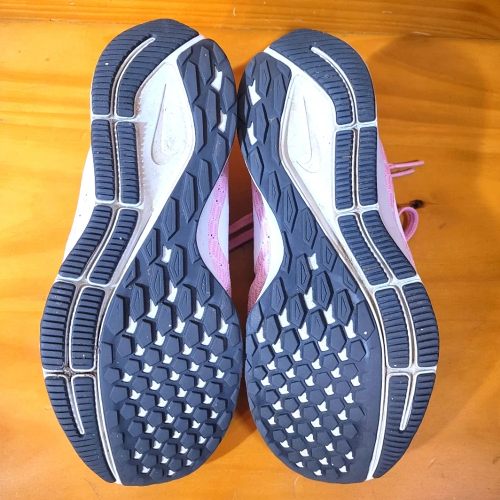 Nike Zoom Pegasus 35 Runners - Picture 11 of 14